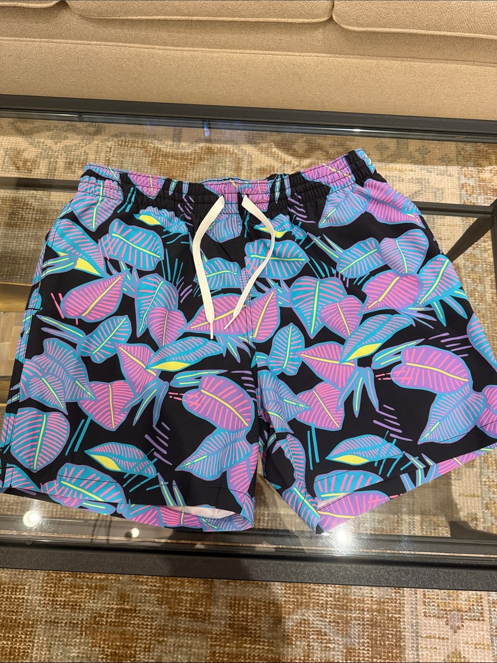 Chubbie’s Black Large 5.5 inseam, size large Swim Trunks